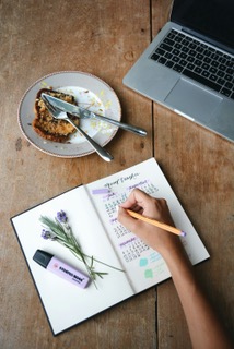 Journaling is Having a Quiet Renaissance — But it Doesn’t Look Like You Think